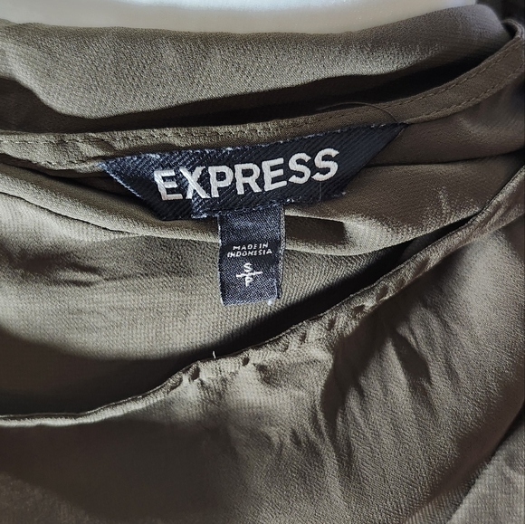 Express | Chiffon Sheer Shoulder Flare Sleeves with Flowy Loose Fit Dressy Top - Picture 5 of 5